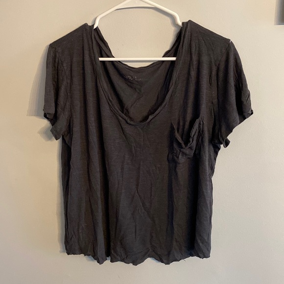 4th & union Tops - 🟢10/$10 - tee